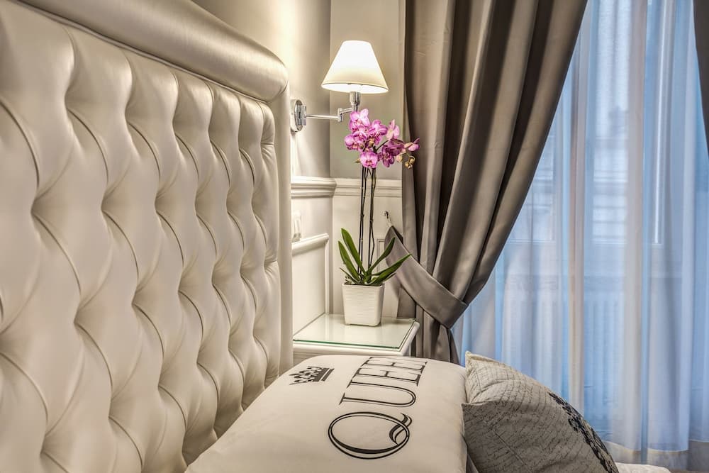 Piazza di Spagna Just for us