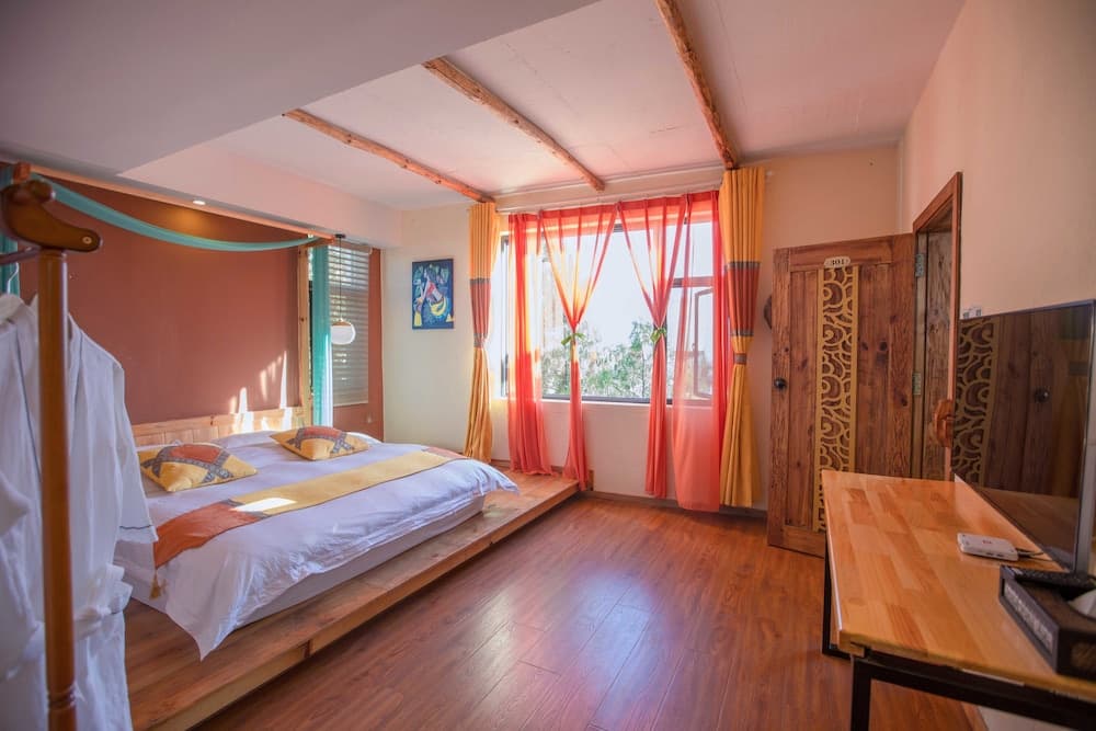 Dali Libai Holiday Inn