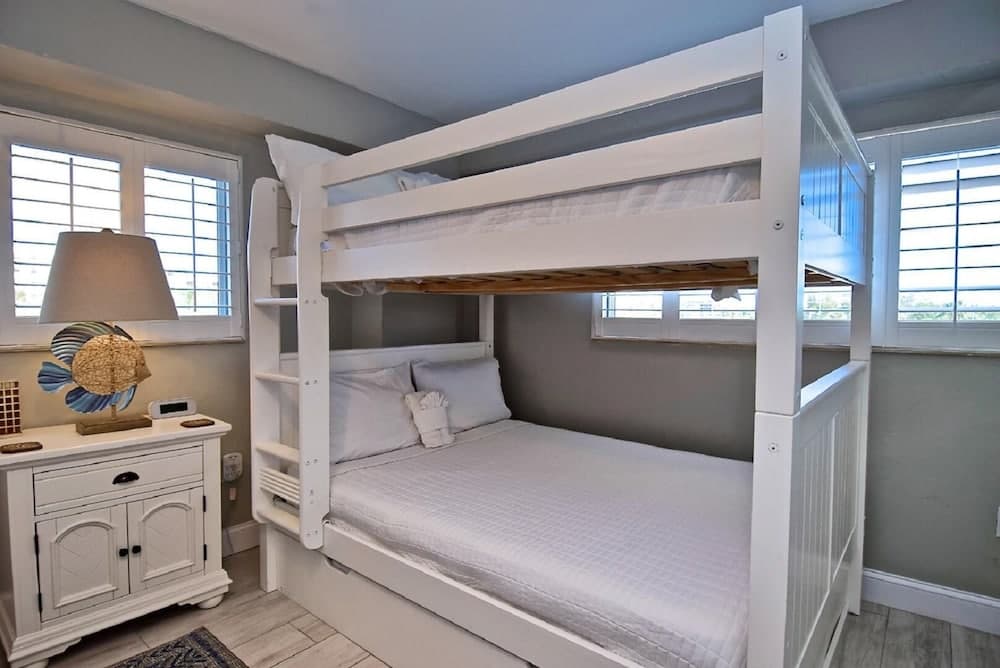 Jamaica Royale by Beachside Management