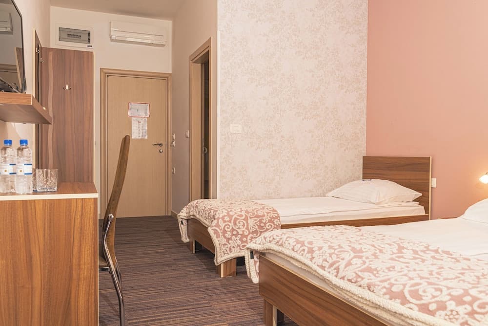 Hotel Lavender - Oleander Resort