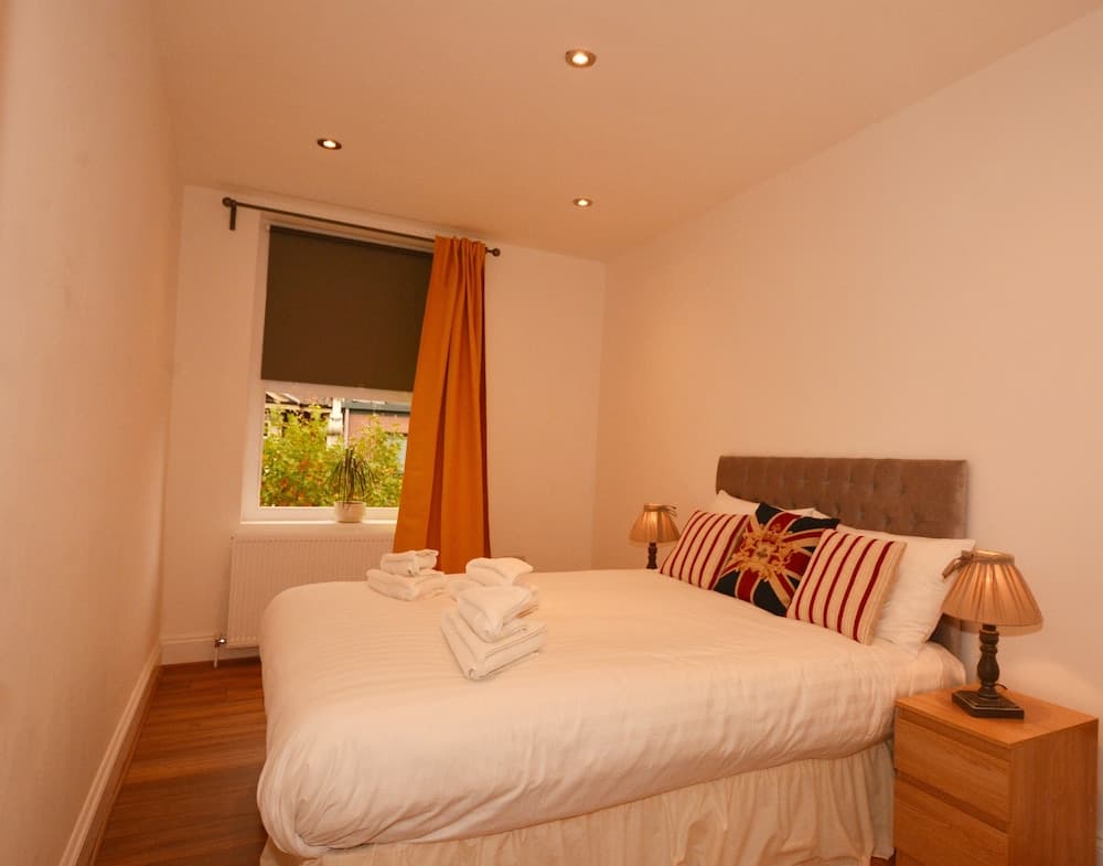 Grand Apartments Fulham Palace