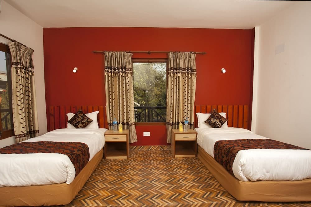 Sauraha Holiday Home