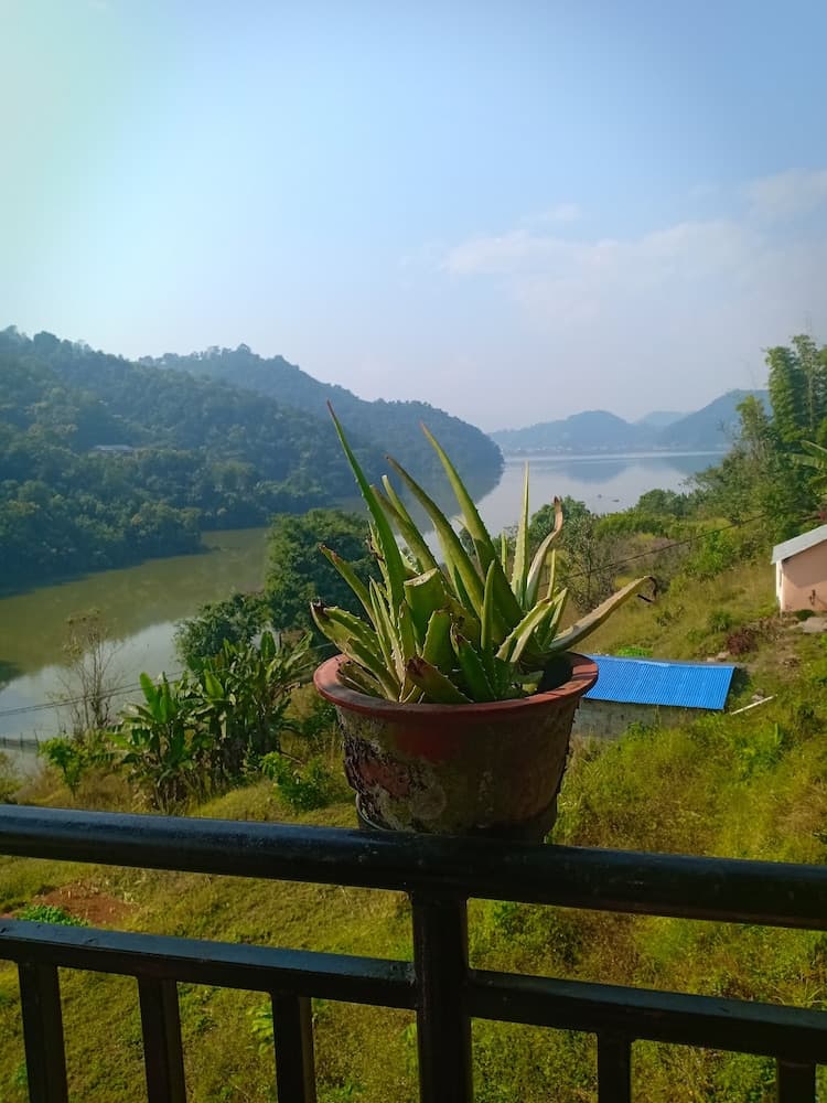 Begnas Lake front guest house