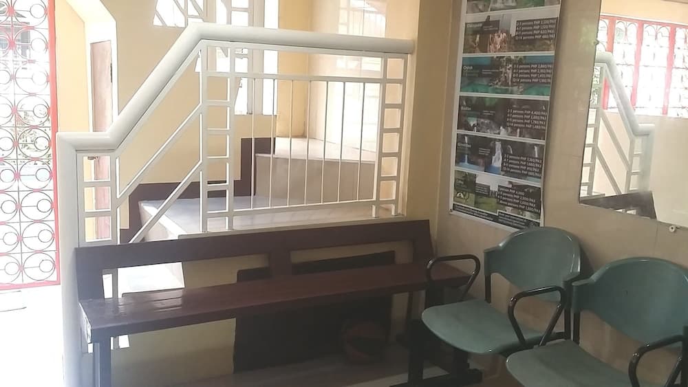 Garces Budget Apartelle