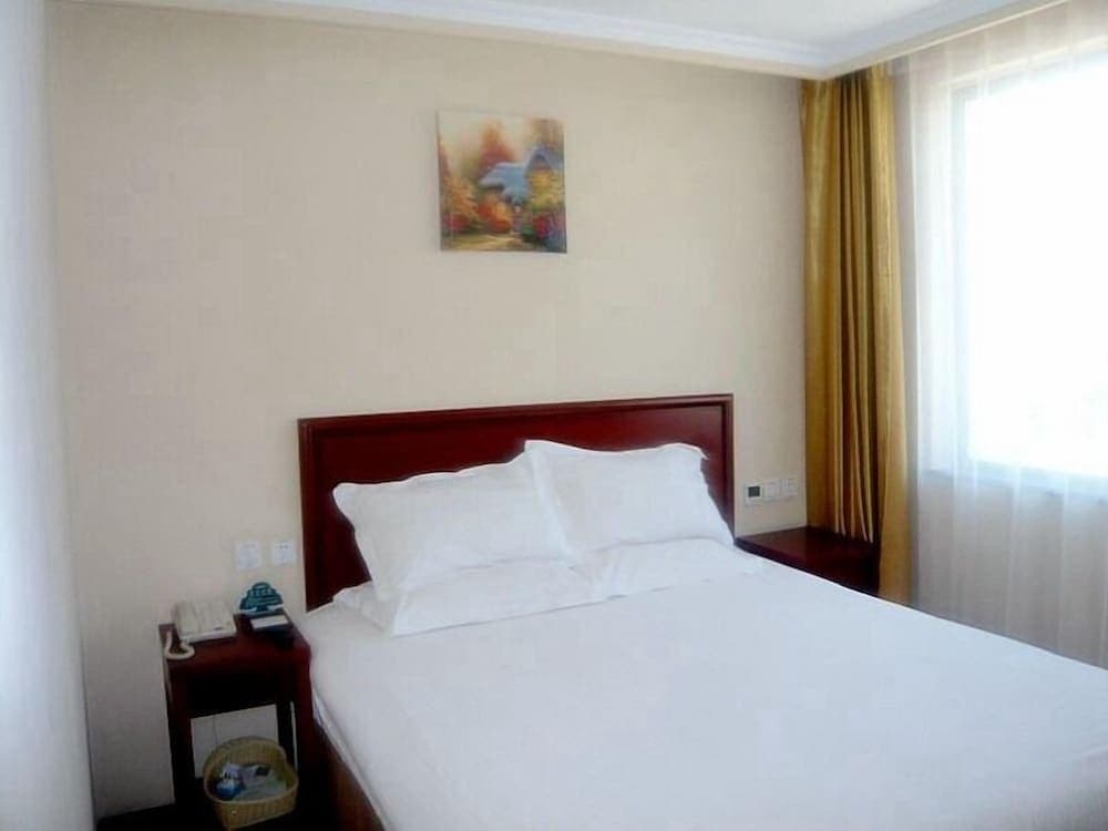 GreenTree Inn Tianjin Wuqing District West Yongyang Road Florentia Village Express Hotel