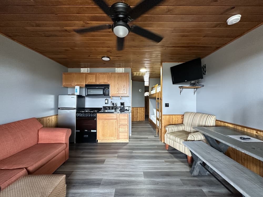 Canyon Lakeview Resort