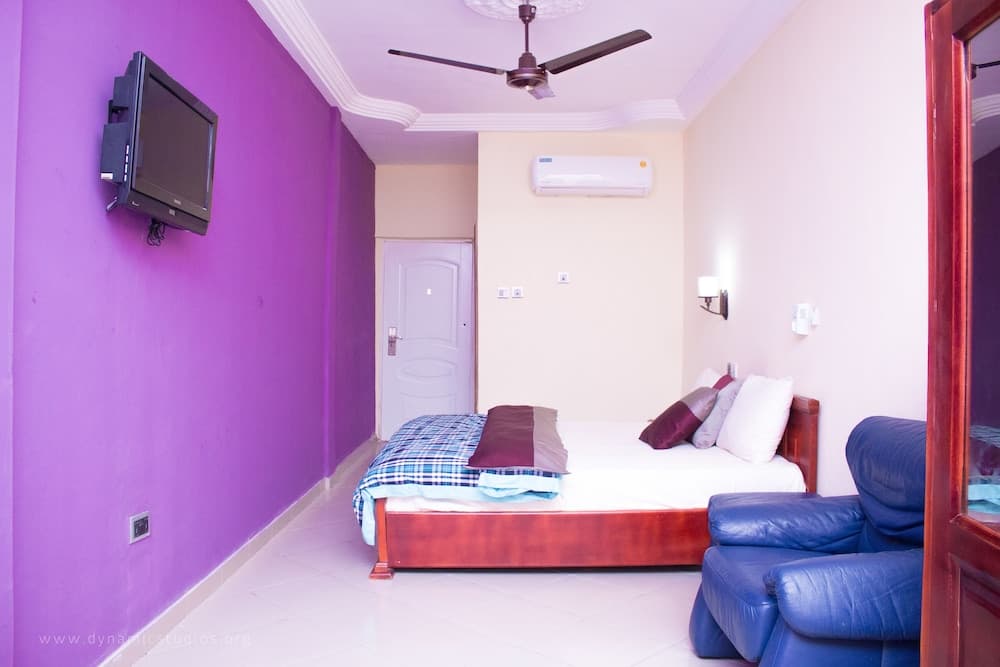 Sheilas Executive Hotel & Lodge