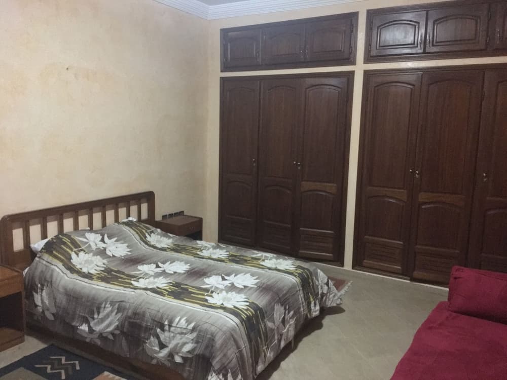 Stunning Contemporary Villa Ref FR42032