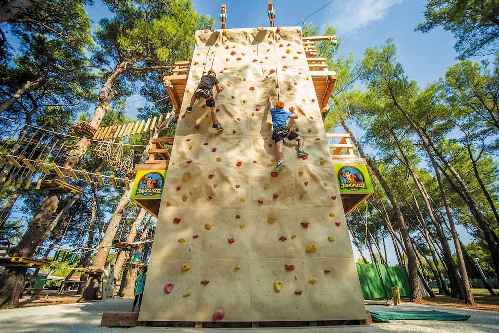 Victoria Mobilehome Bi Village