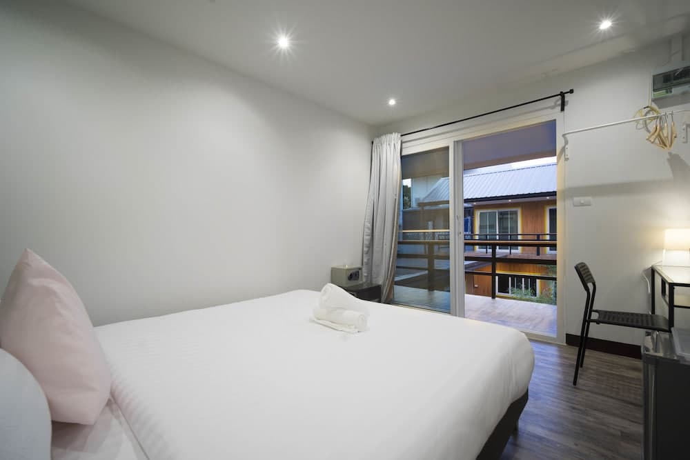 Resort M - MRT Huai Kwang