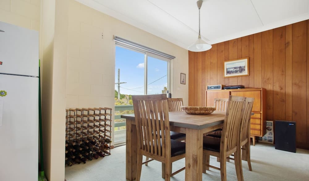 Cliffhanger - Pet Friendly