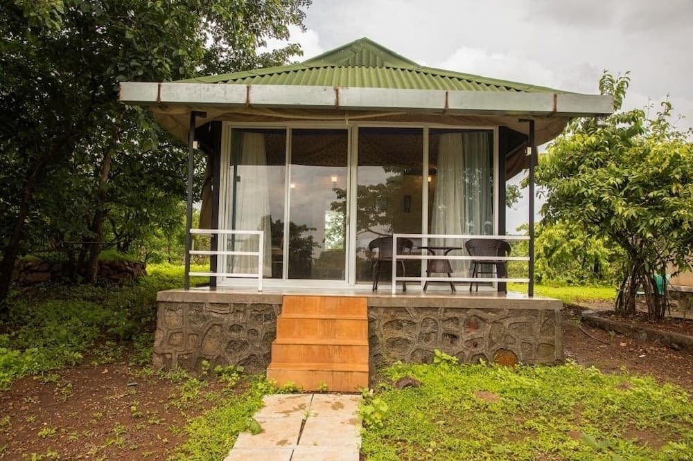 Nature Trails Kundalika, Kolad
