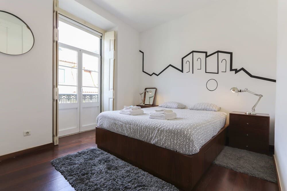 Downtown Delight by Homing