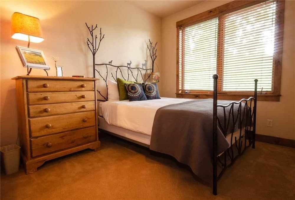 Tl2303 A Top Floor Beauty, Perfect Steamboat Getaway! Winter Specials