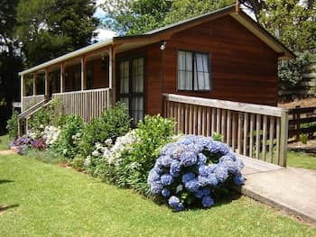 Karangahake Gold 'n Views Cottage