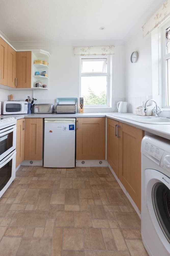 Toothbrush Apartments - Ipswich East - Cauldwell Ave