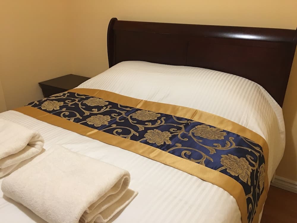 Luxury cozy 9 bedrooms vacation home