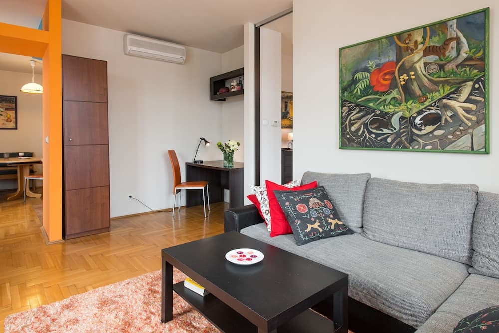 Sunday Morning Apartments