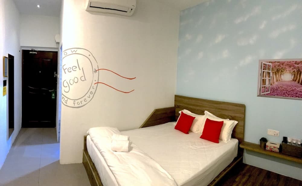 Winggarden Murals House