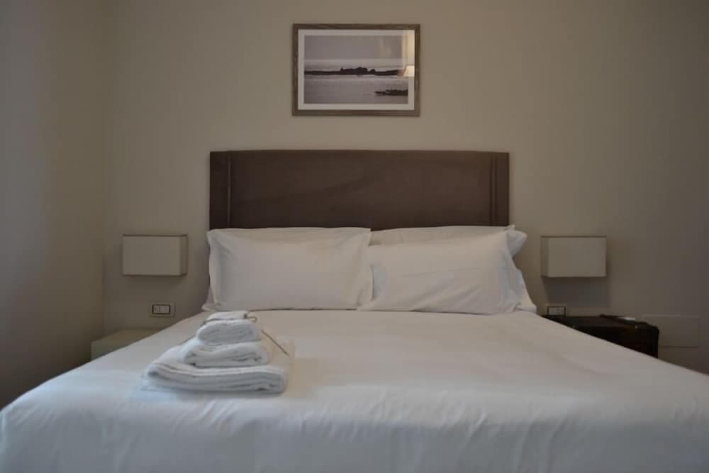 Gatto Bianco Le Terrazze