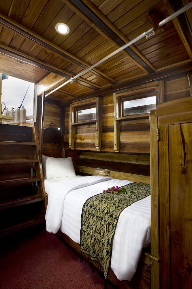 Plataran Phinisi Waecicu