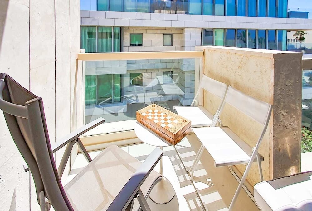 Beautiful Apartment Near Beach H1