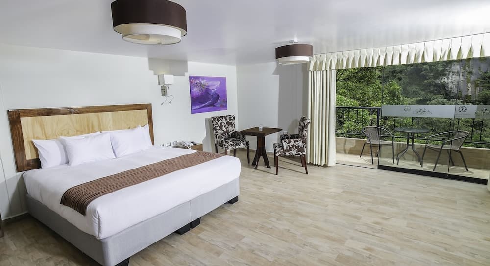 Golden Sunrise Machupicchu