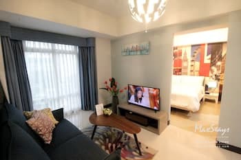 Max Stays Max Style at Parkside Villas