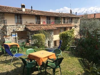 Appartamenti Casa Rita & Antica Corte Ginevra