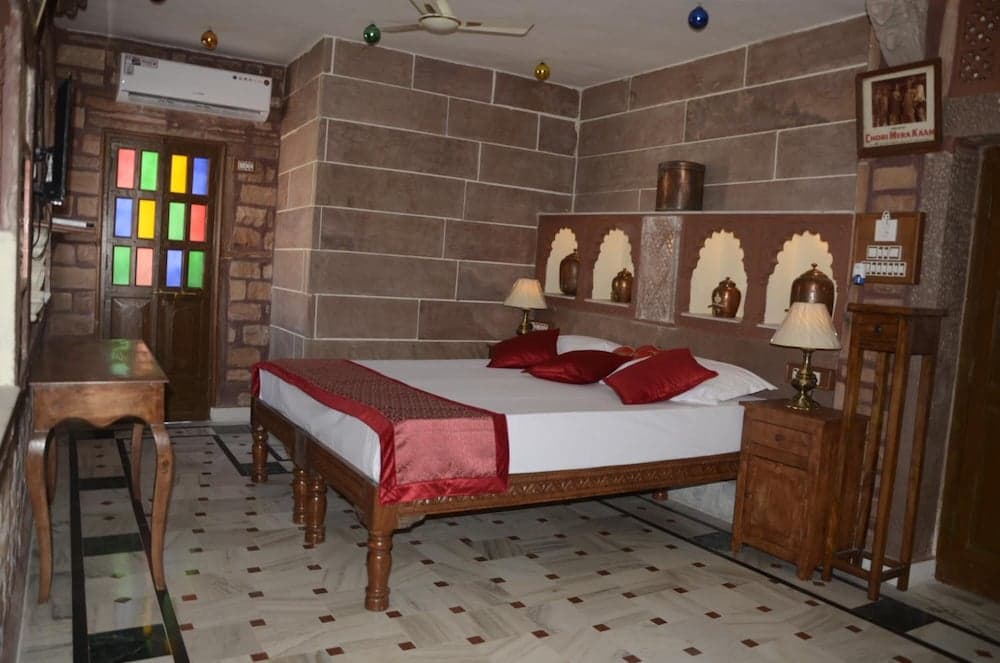 Raj Mandir Boutique Home Stay