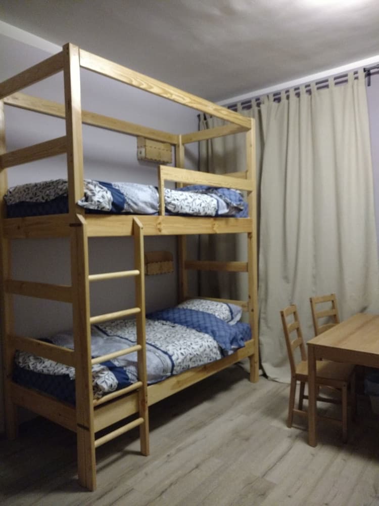 V Ugliche - Hostel