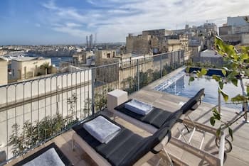 66 Saint Pauls & Spa