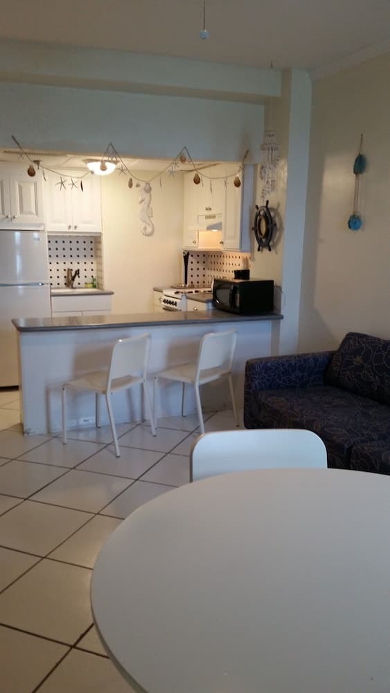 Hollywood Beach Resort- One Bedroom Ocean View