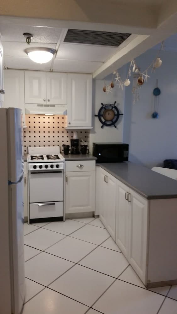 Hollywood Beach Resort- One Bedroom Ocean View