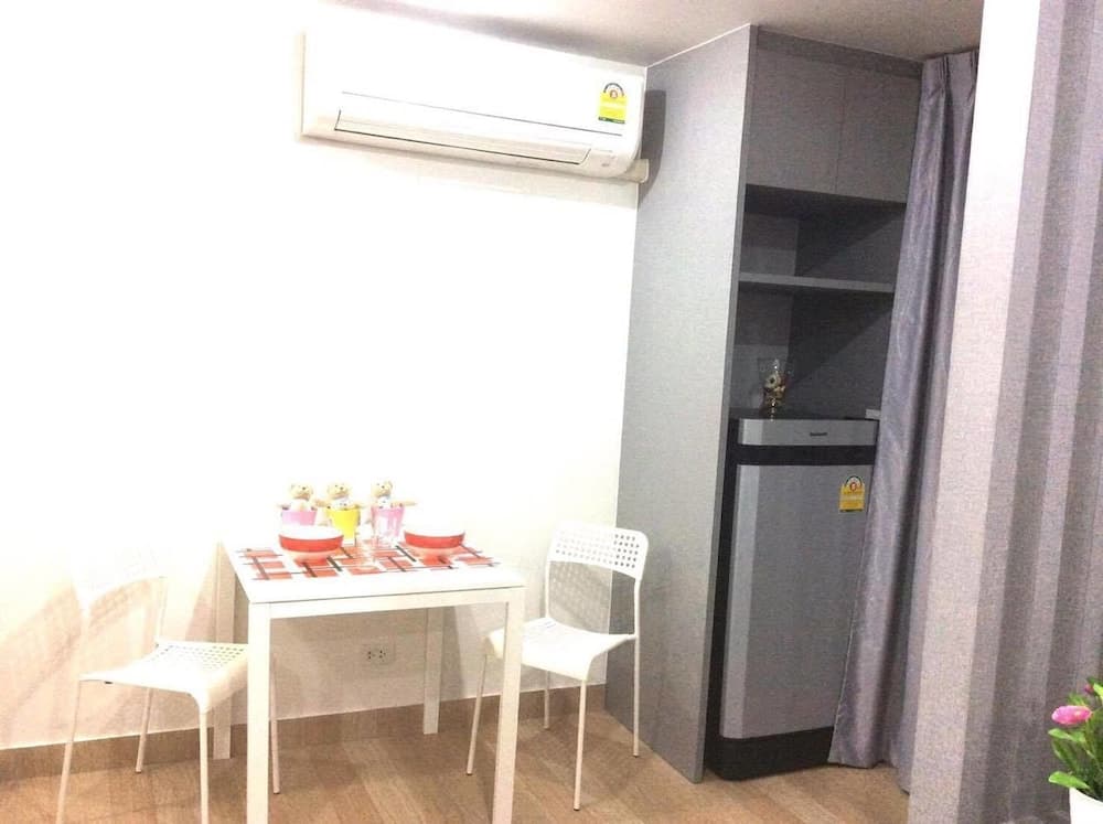 Aparthotel Live at Home Sukhumvit 105