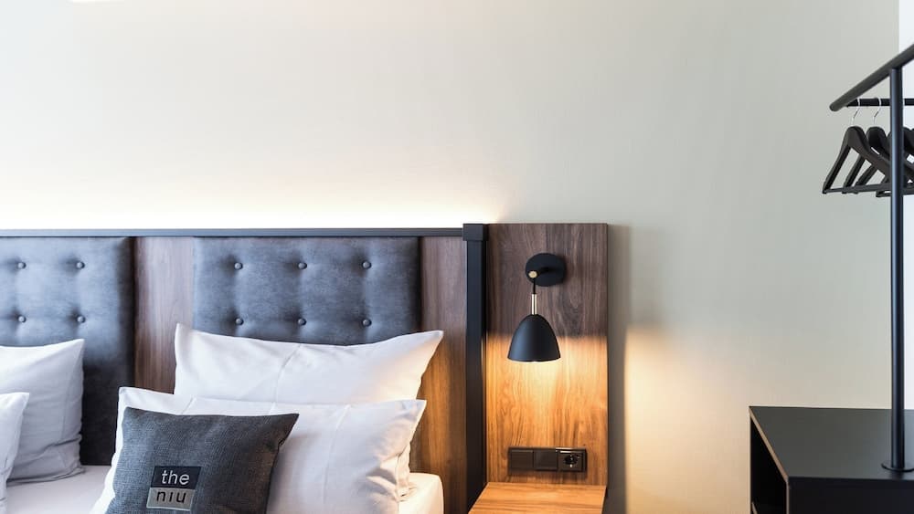 Holiday Inn - the niu, Saddle Furth by IHG