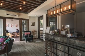 33 Poshtel - Adults Only - Hostel