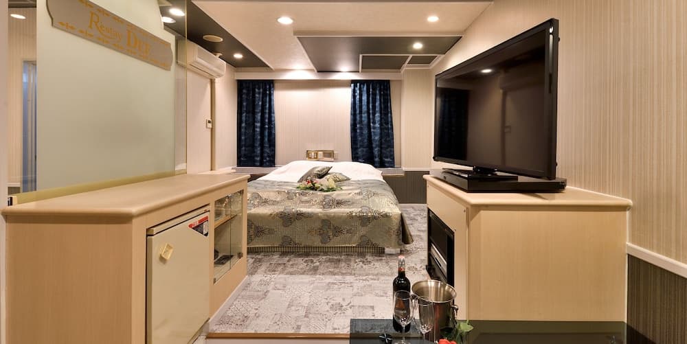 Restay DEE - Adults Only