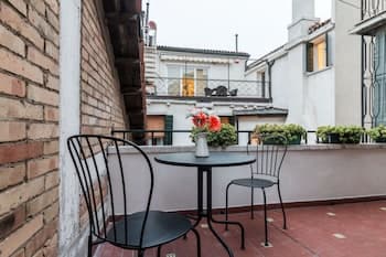 Rialto Bridge Venetian Style