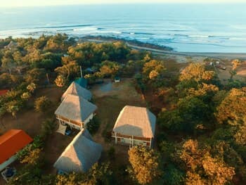 Las Palmeras Beach Hotel