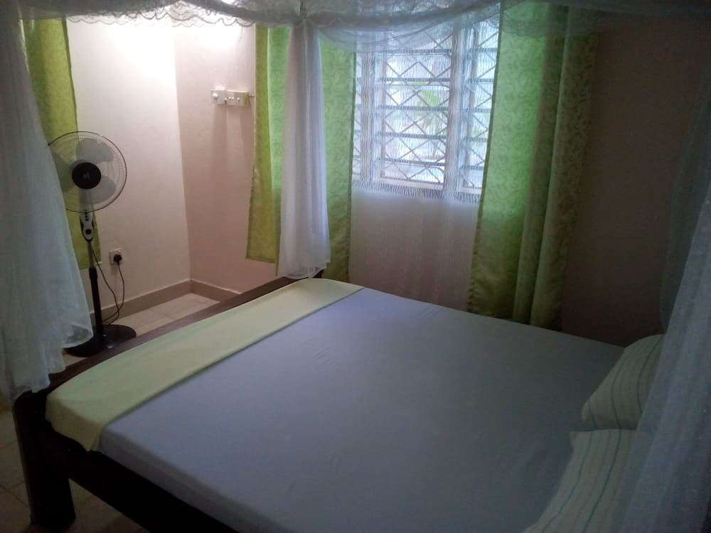 Delina Cottage Diani