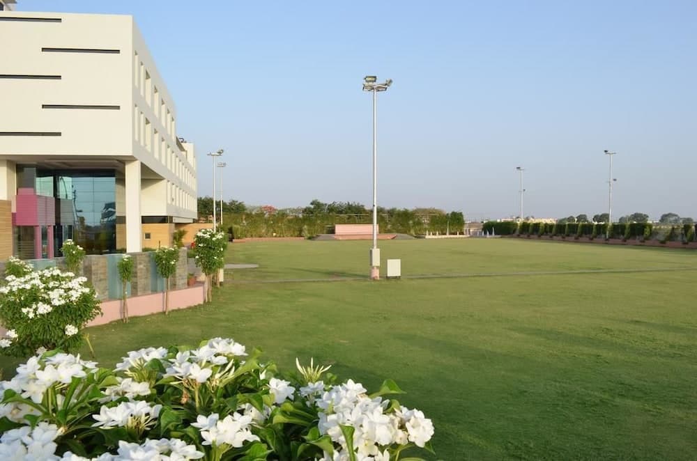 Hotel Waterlily Indore