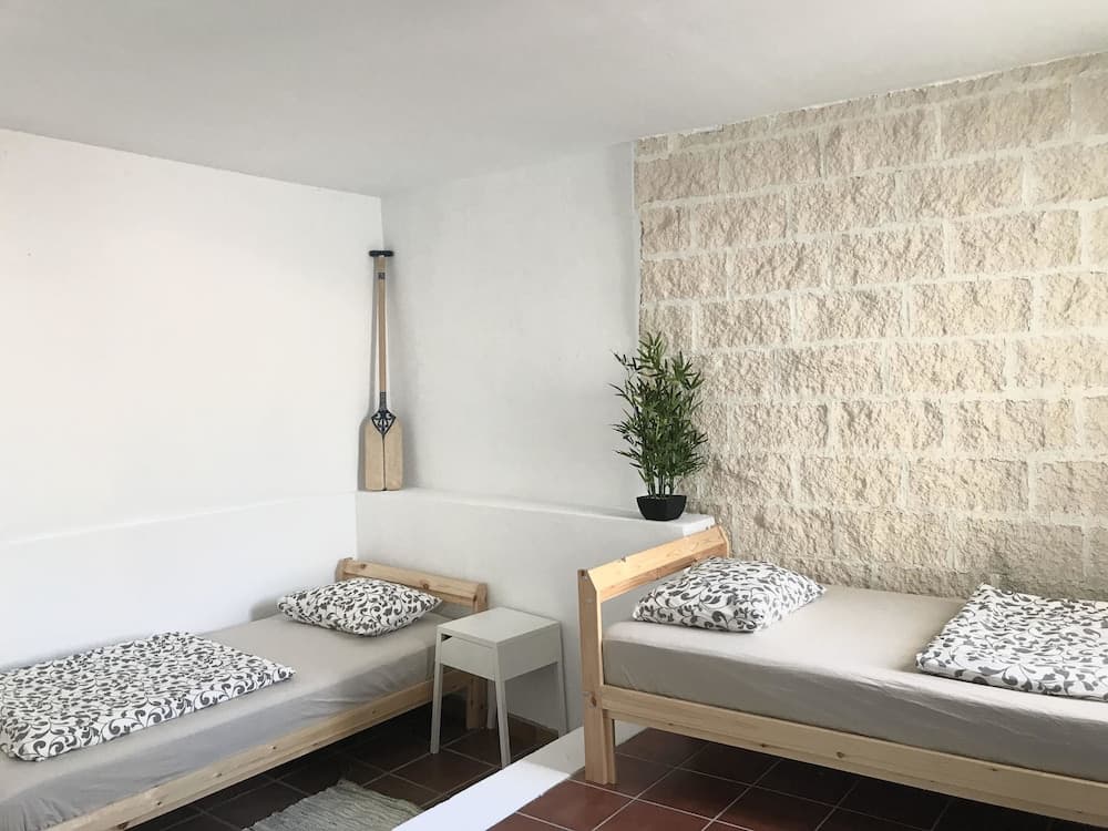 Endless Summer Hostel - Adults Only