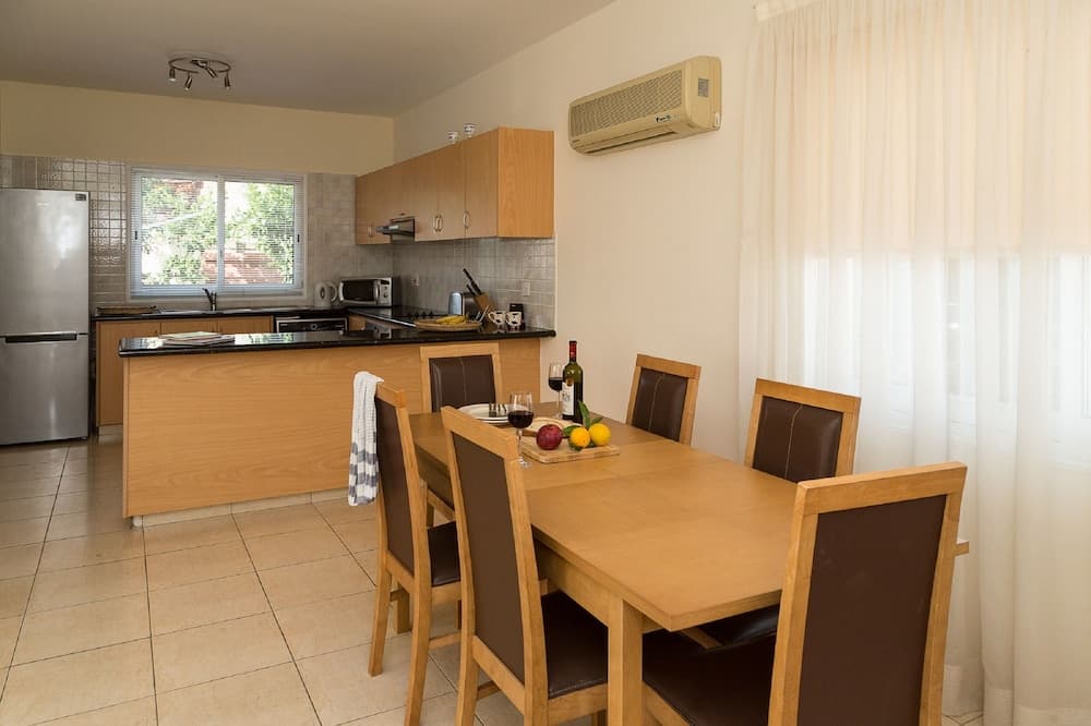 Coral Bay Sunbeam Villa