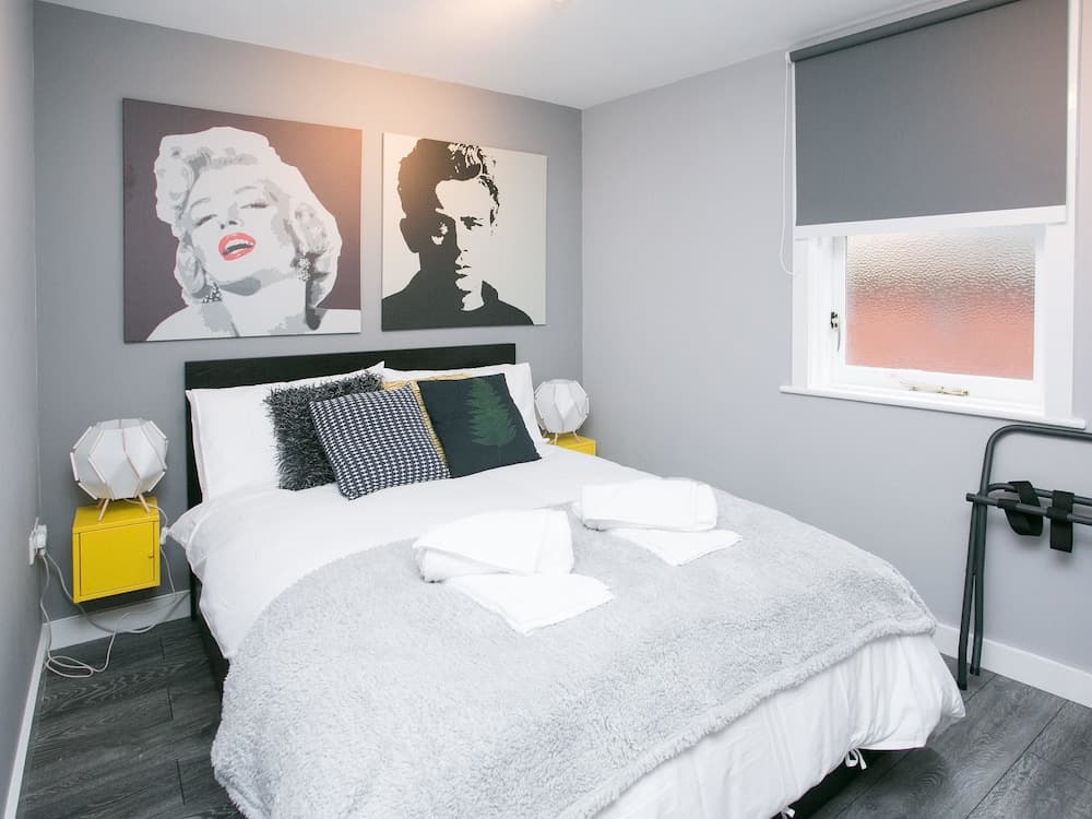 Malone Place Apartment