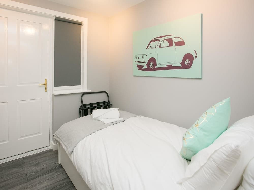 Malone Place Apartment