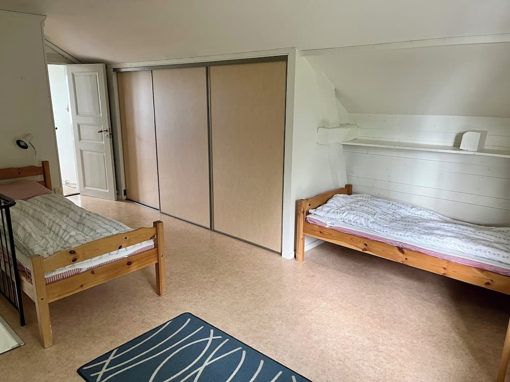 Skeppsdockans Camping & Vandrarhem