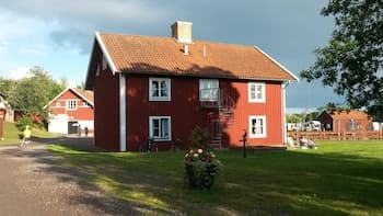 Skeppsdockans Camping & Vandrarhem