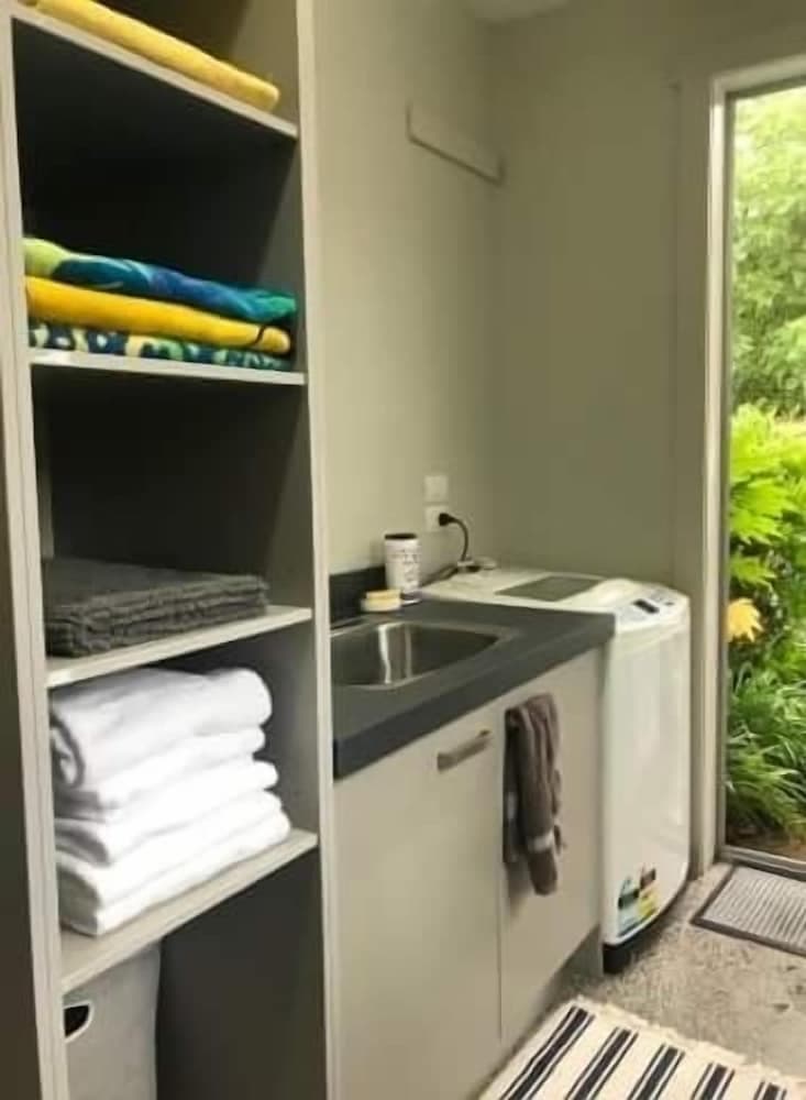 The Lakeview House Apartment