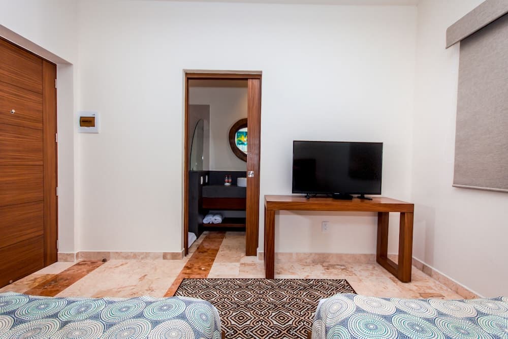 La Palma Beachfront Hotel & Club Nautico